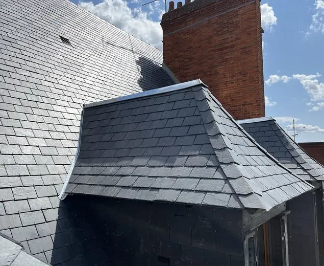 Rénovation de toiture en ardoises dans le Loir-et-Cher